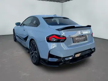 BMW M240i