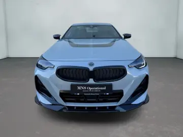 BMW M240i
