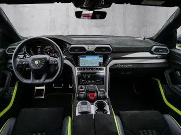 Urus Performante Verde Aiace Matt