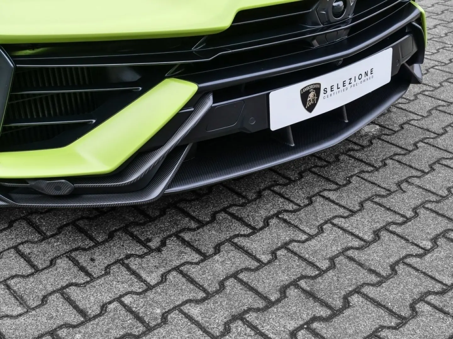 Urus Performante Verde Aiace Matt