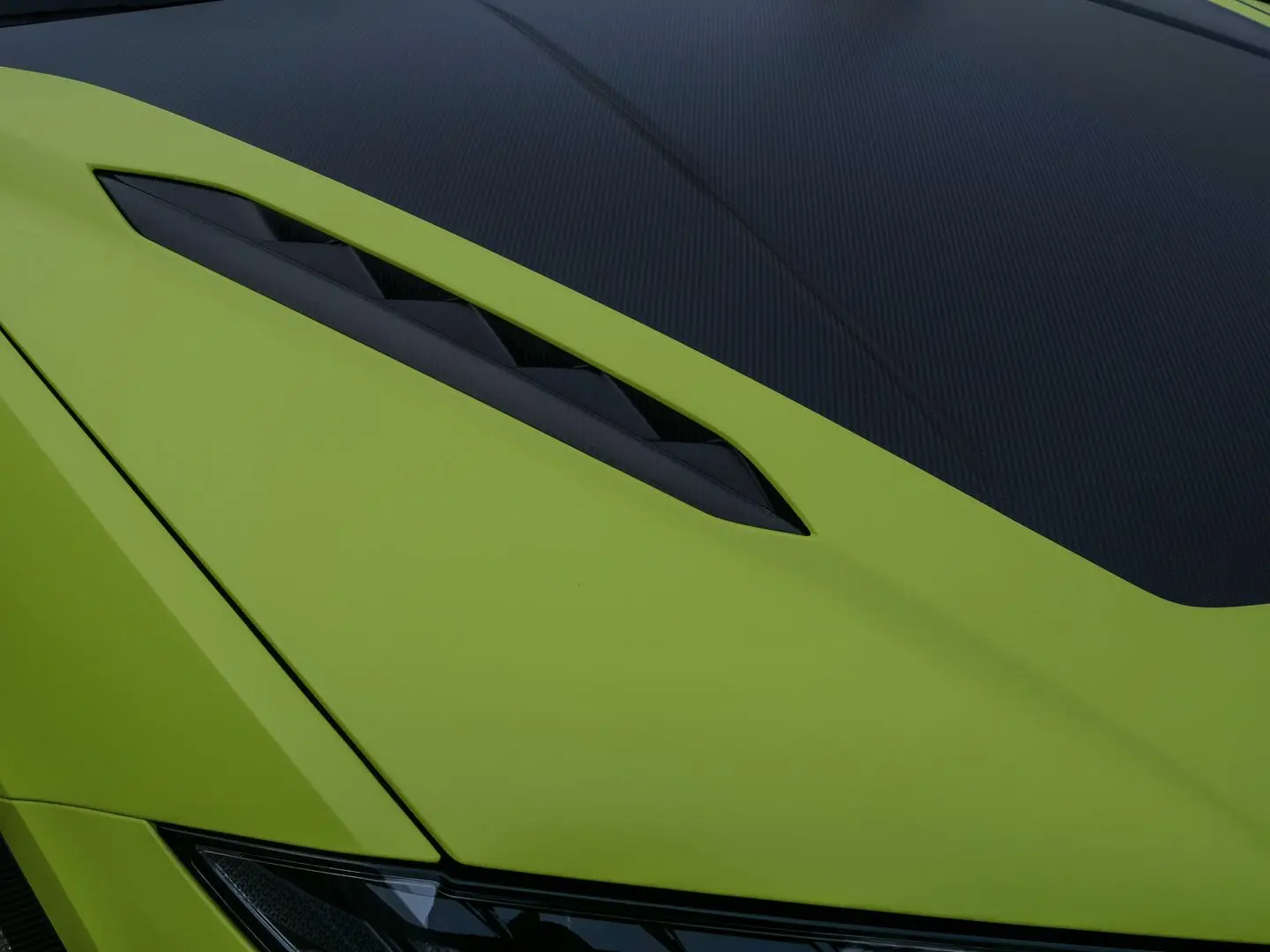 Urus Performante Verde Aiace Matt