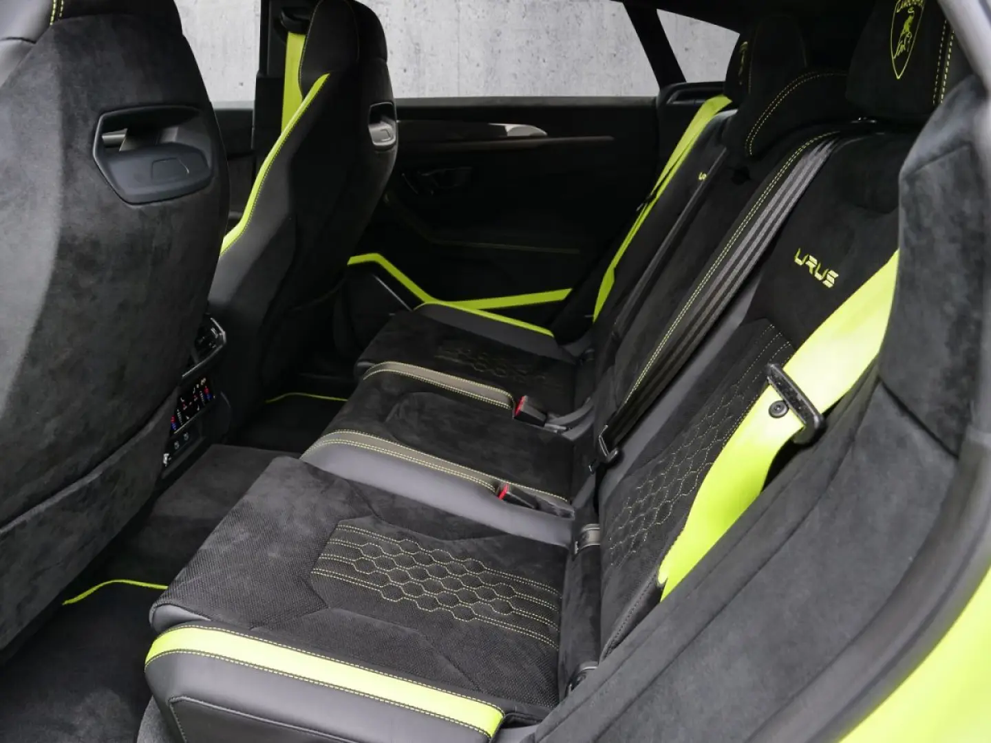 Urus Performante Verde Aiace Matt