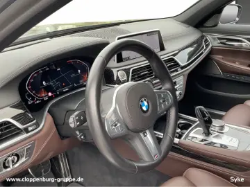 730d xDrive Limousine Head-Up+AHK+StHz+Navi+ACC