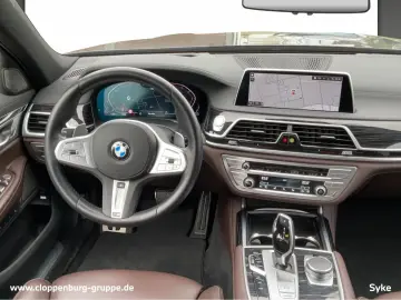 730d xDrive Limousine Head-Up+AHK+StHz+Navi+ACC
