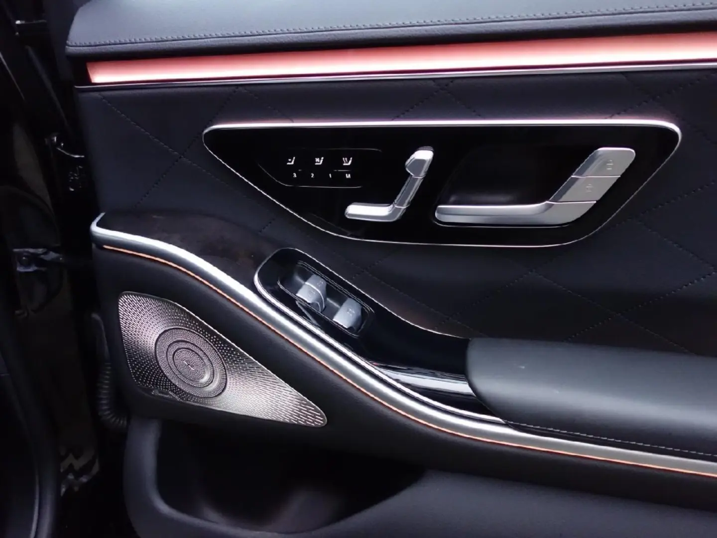 S -Klasse Lim. S 400 d 4Matic Digital-Light Lede