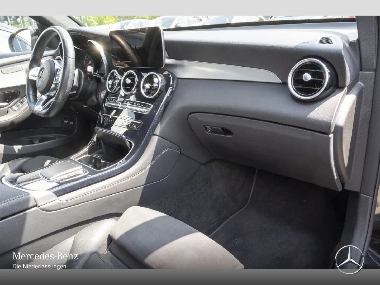 GLC 300 e 4M Coupé AMG/AHK/AdvInfo/RFK/LED