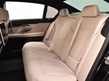 750Li xDrive - VOLL!!! B&W/LASER/AHK/TABLET/HUD