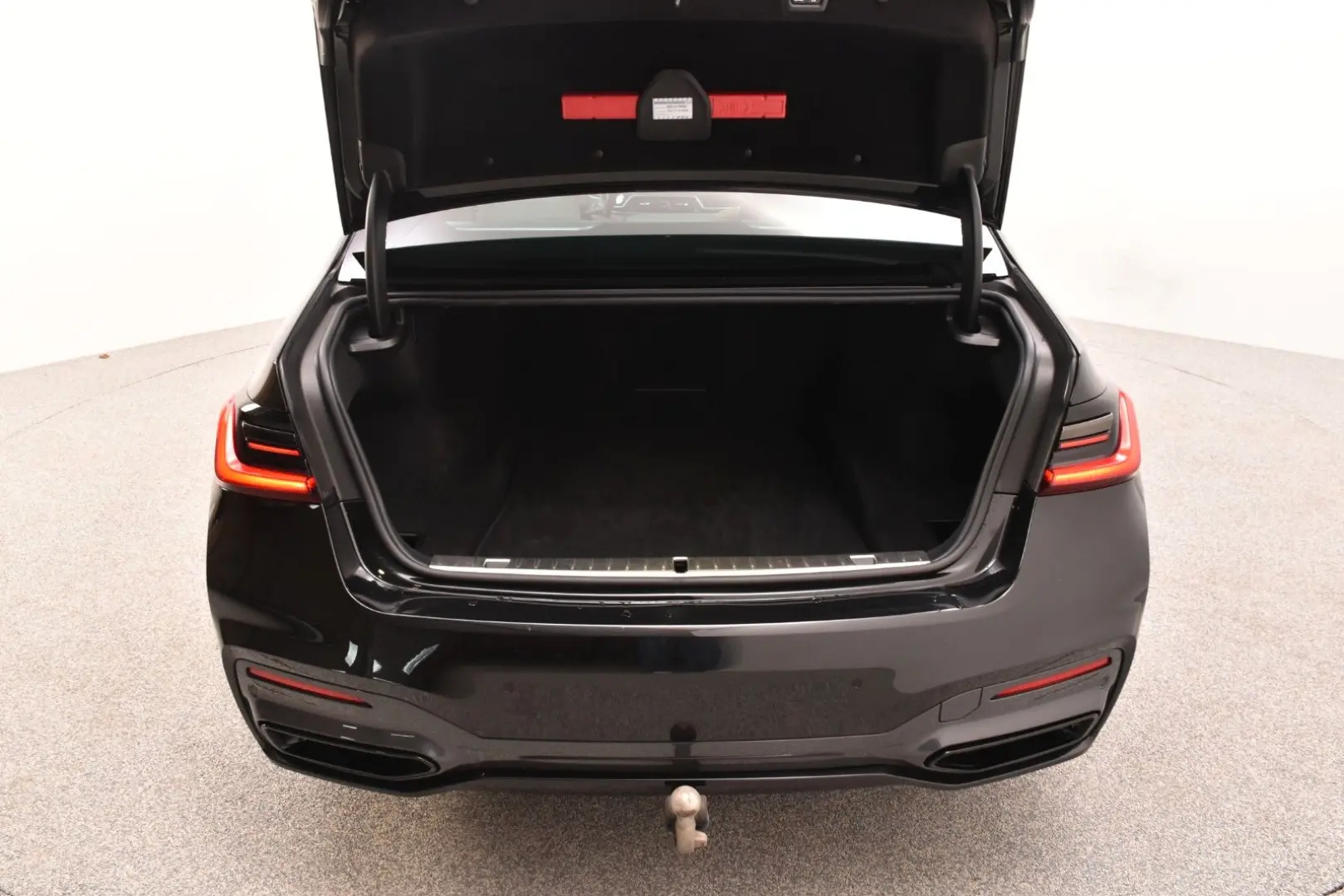 750Li xDrive - VOLL!!! B&W/LASER/AHK/TABLET/HUD