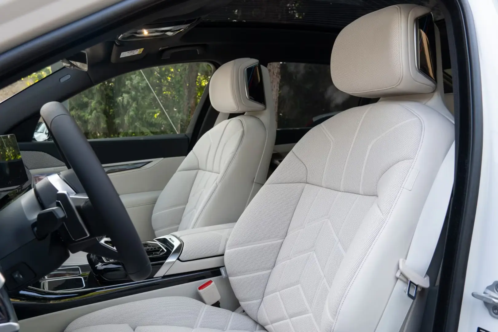 BMW 740 d xDrive M SPORT.SKY.LOUNGE.MASSAGE