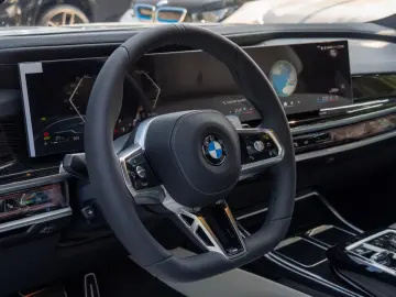 BMW 740 d xDrive M SPORT.SKY.LOUNGE.MASSAGE