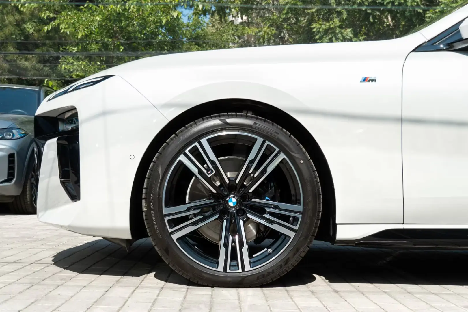 BMW 740 d xDrive M SPORT.SKY.LOUNGE.MASSAGE