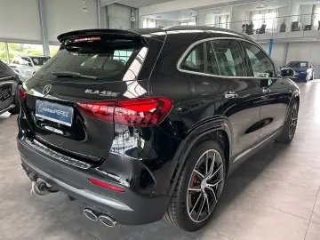 GLA 45 AMG S 4M+ DISTRONIC-AHK-PER.SITZ-PANORAMA