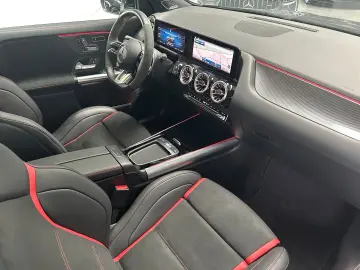 GLA 45 AMG S 4M+ DISTRONIC-AHK-PER.SITZ-PANORAMA