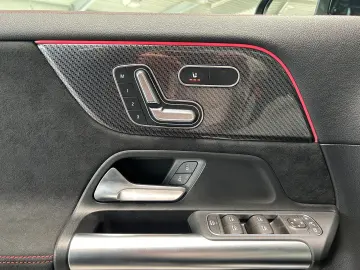 GLA 45 AMG S 4M+ DISTRONIC-AHK-PER.SITZ-PANORAMA