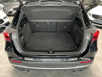 GLA 45 AMG S 4M+ DISTRONIC-AHK-PER.SITZ-PANORAMA