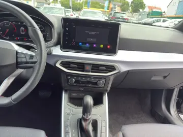Arona 1.0 TSI DSG FR-Line*Navi*Kamera*SHZ*Digita
