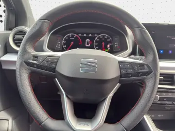 Arona 1.0 TSI DSG FR-Line*Navi*Kamera*SHZ*Digita