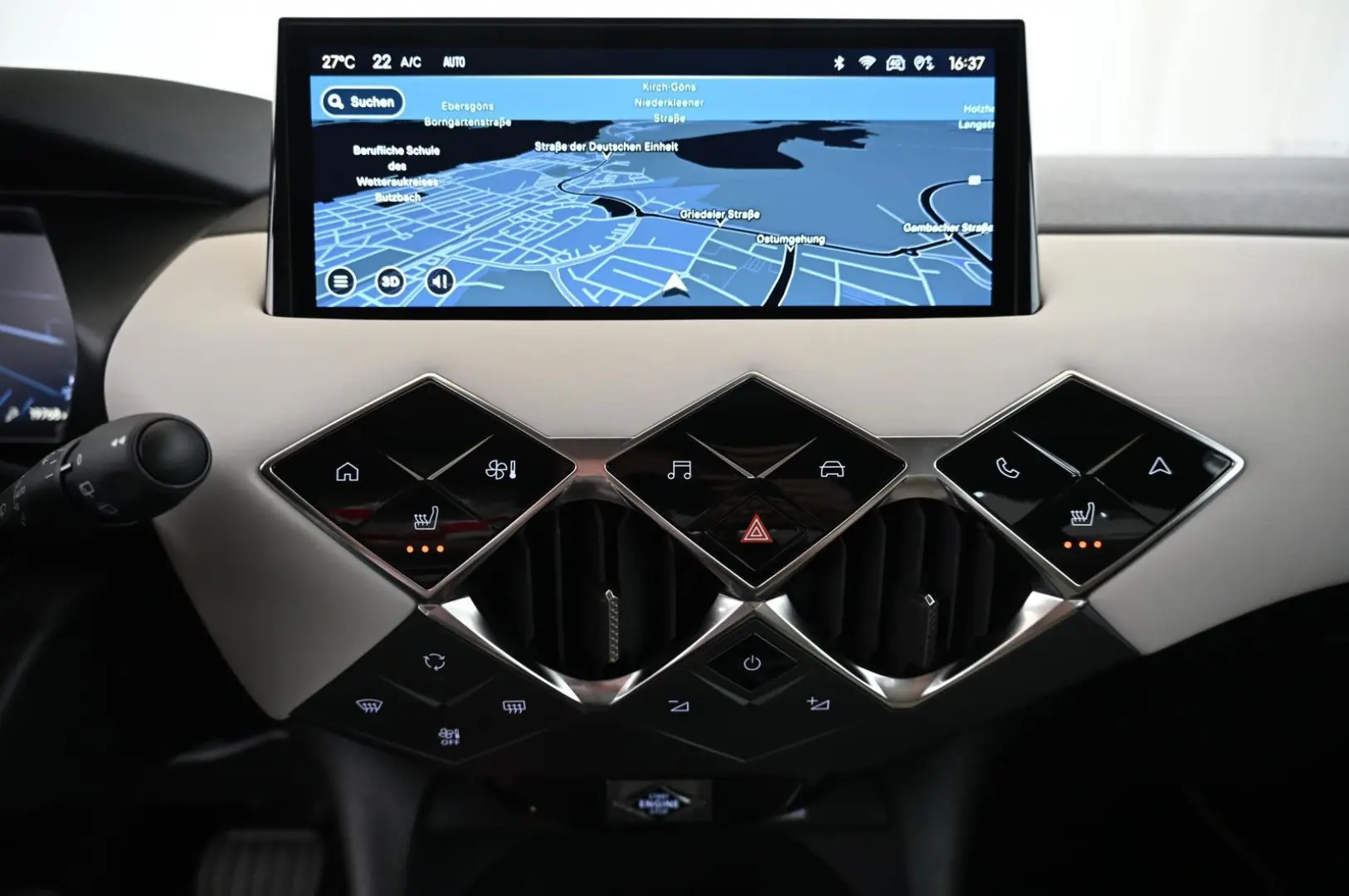 DS3 1.2 PT EAT8 Esprit de Voyage NEW 38.000 EUR