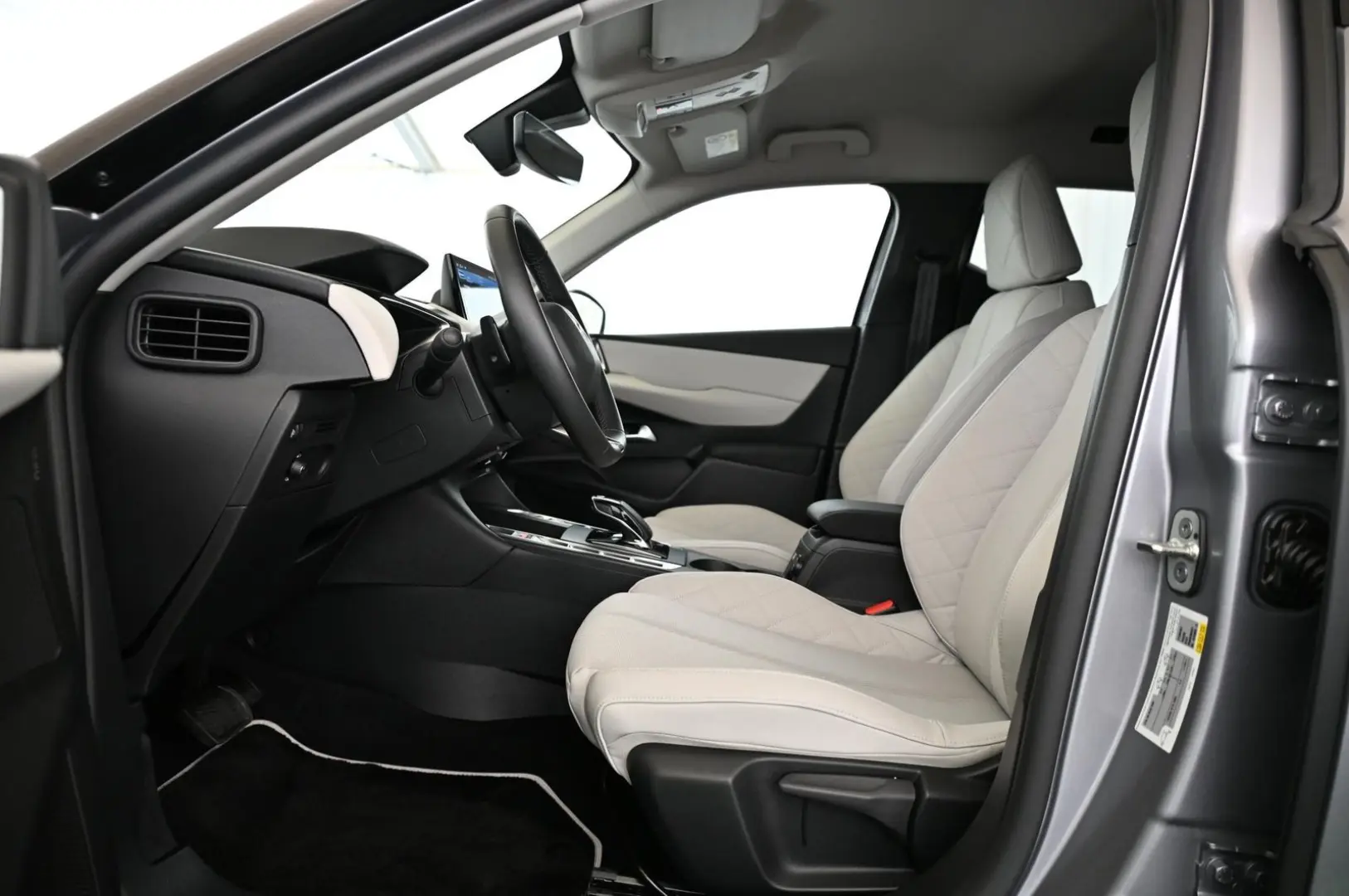 DS3 1.2 PT EAT8 Esprit de Voyage NEW 38.000 EUR
