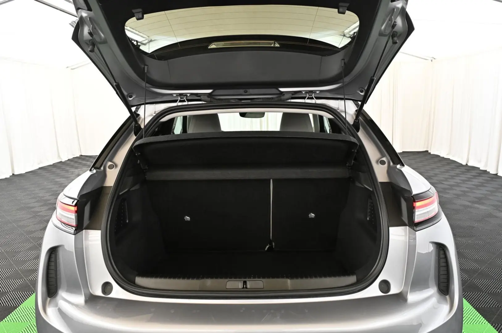 DS3 1.2 PT EAT8 Esprit de Voyage NEW 38.000 EUR