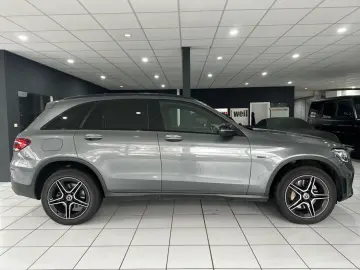 GLC 300 de 4Matic*AMG-LINE*PANO*KAMERA*NIGHT*LED
