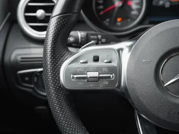 GLC 300 de 4M AMG Panorama Kamera Burmester AHK