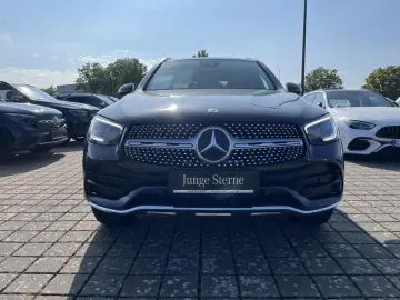 GLC 300de 4M AMG AHK MULTIB PANO KAM TOTWINKEL