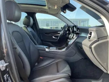 GLC 300de 4M AMG+AHK+MULTIB+PANO+KAM+TOTWINKEL