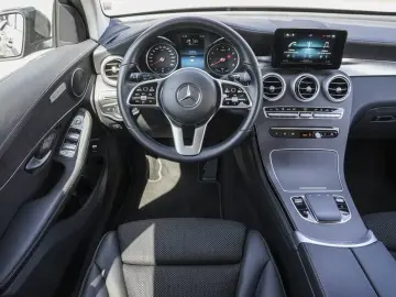 GLC 300 e 4M AMG Night Sitzheizung LED