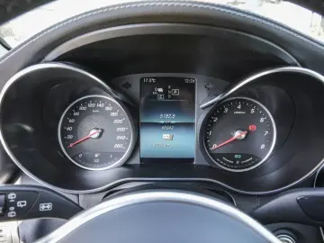 GLC 300 e 4M AMG Night Sitzheizung LED