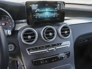 GLC 300 e 4M AMG Night Sitzheizung LED