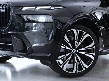 X7 xDrive M60i (G07) *Laser*ACC*360°*Massage*HUD