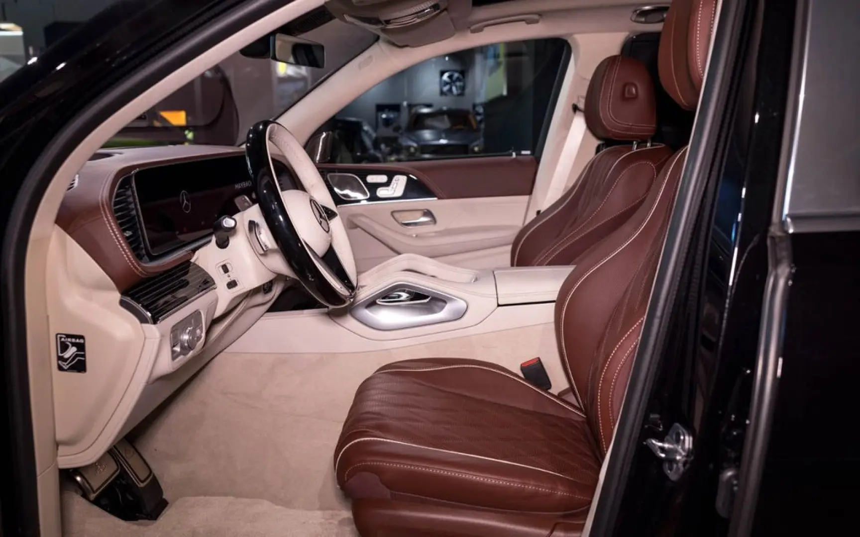 Mercedes-Benz MAYBACH GLS 600 | E-ACTIVE-BODY | PROD.2025