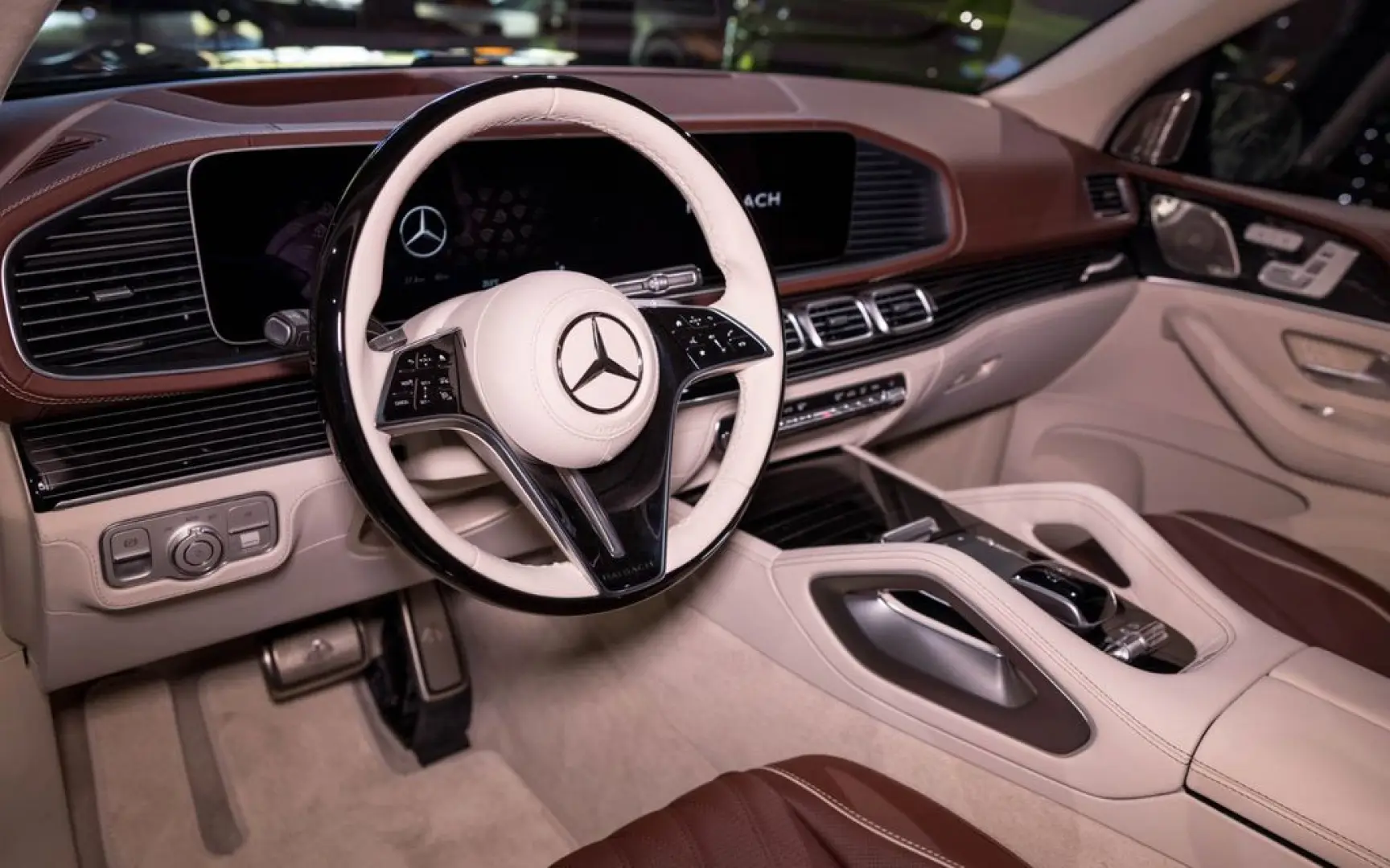Mercedes-Benz MAYBACH GLS 600 | E-ACTIVE-BODY | PROD.2025