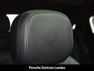 Cayenne Turbo E-Hybrid Coupe Burmester Head-Up