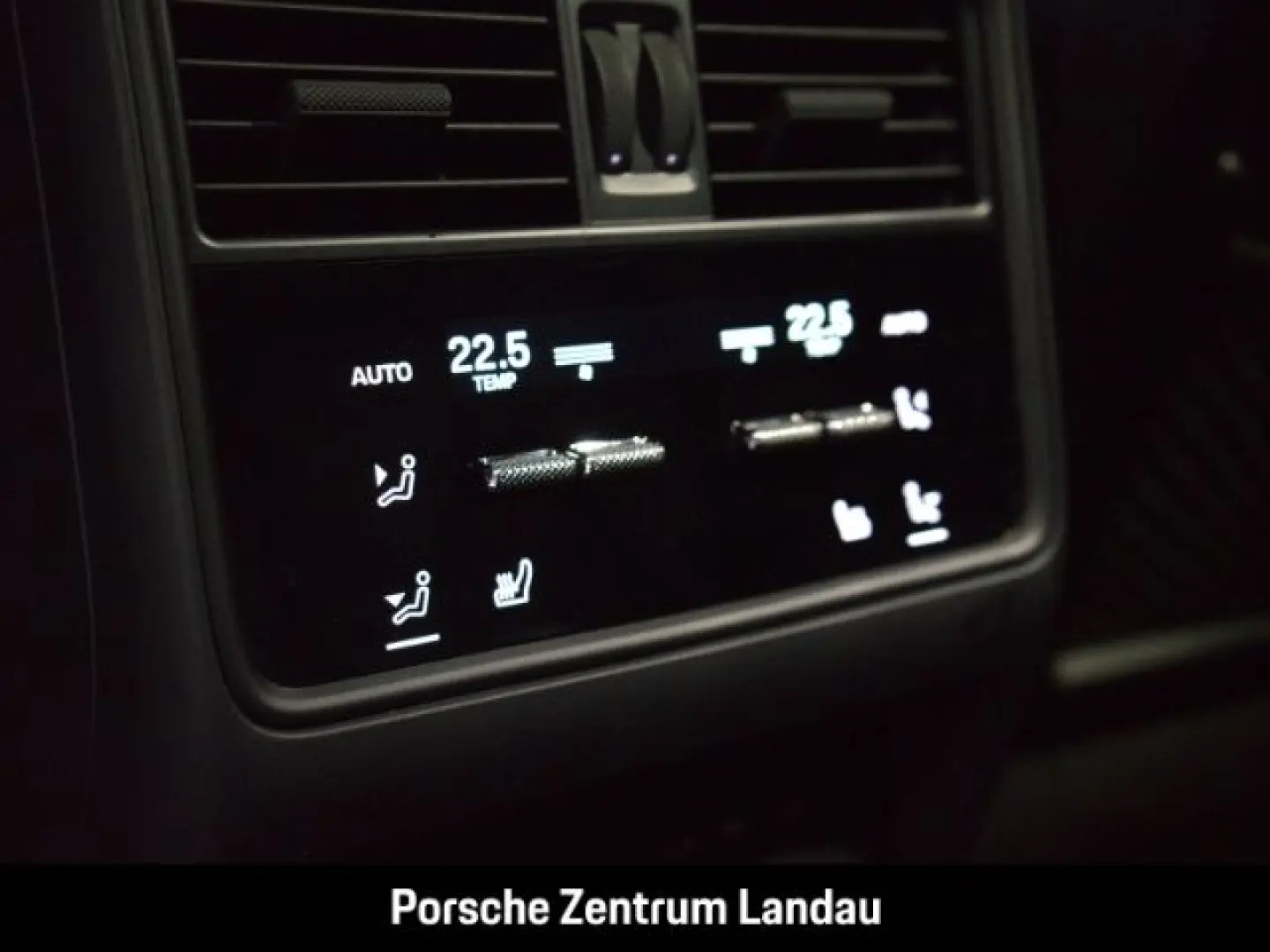 Cayenne Turbo E-Hybrid Coupe Burmester Head-Up