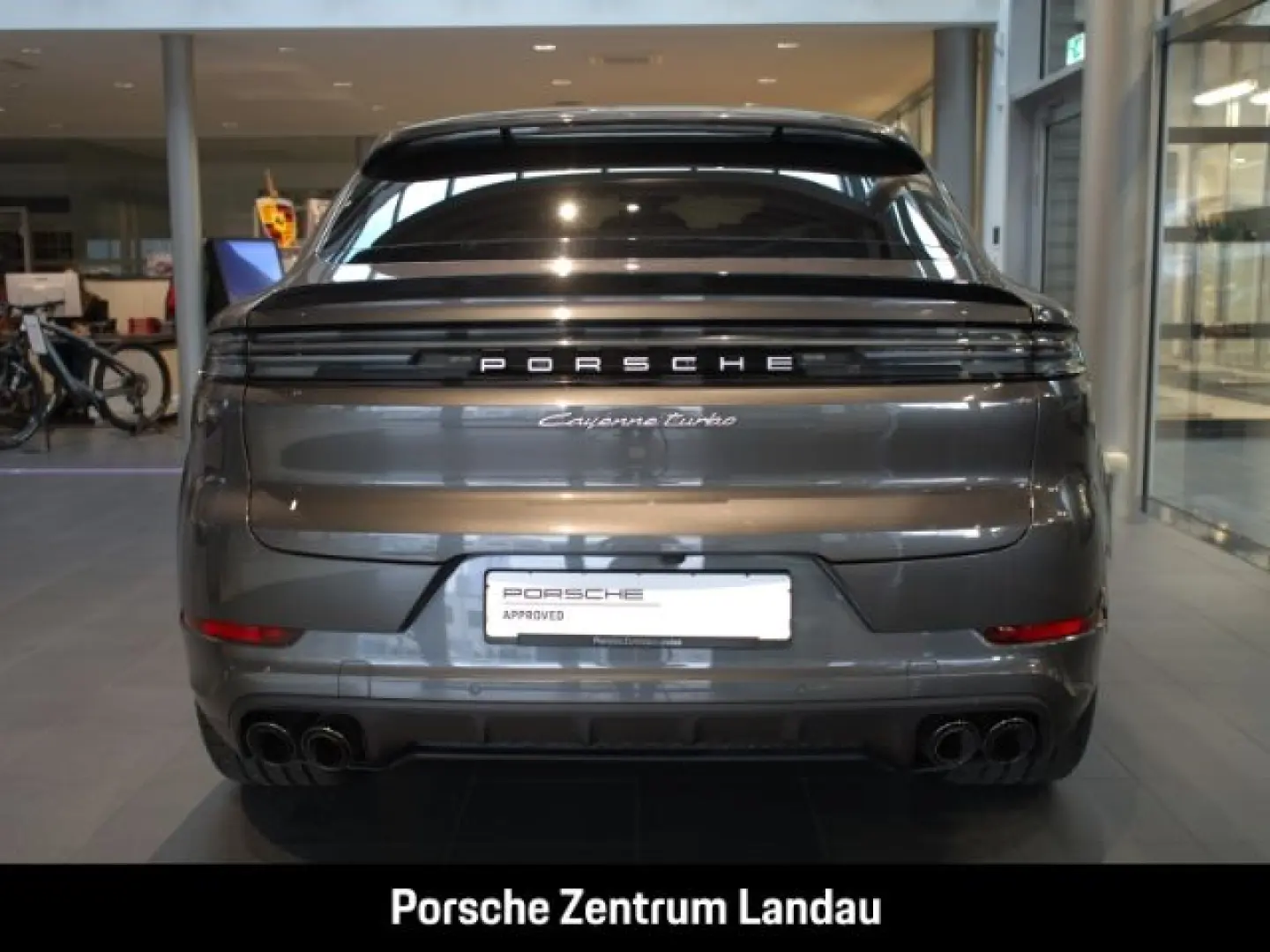 Cayenne Turbo E-Hybrid Coupe Burmester Head-Up