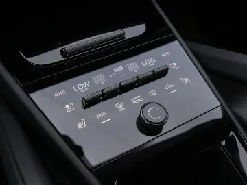 Cayenne Turbo E-Hybrid Burmester LED-Matrix