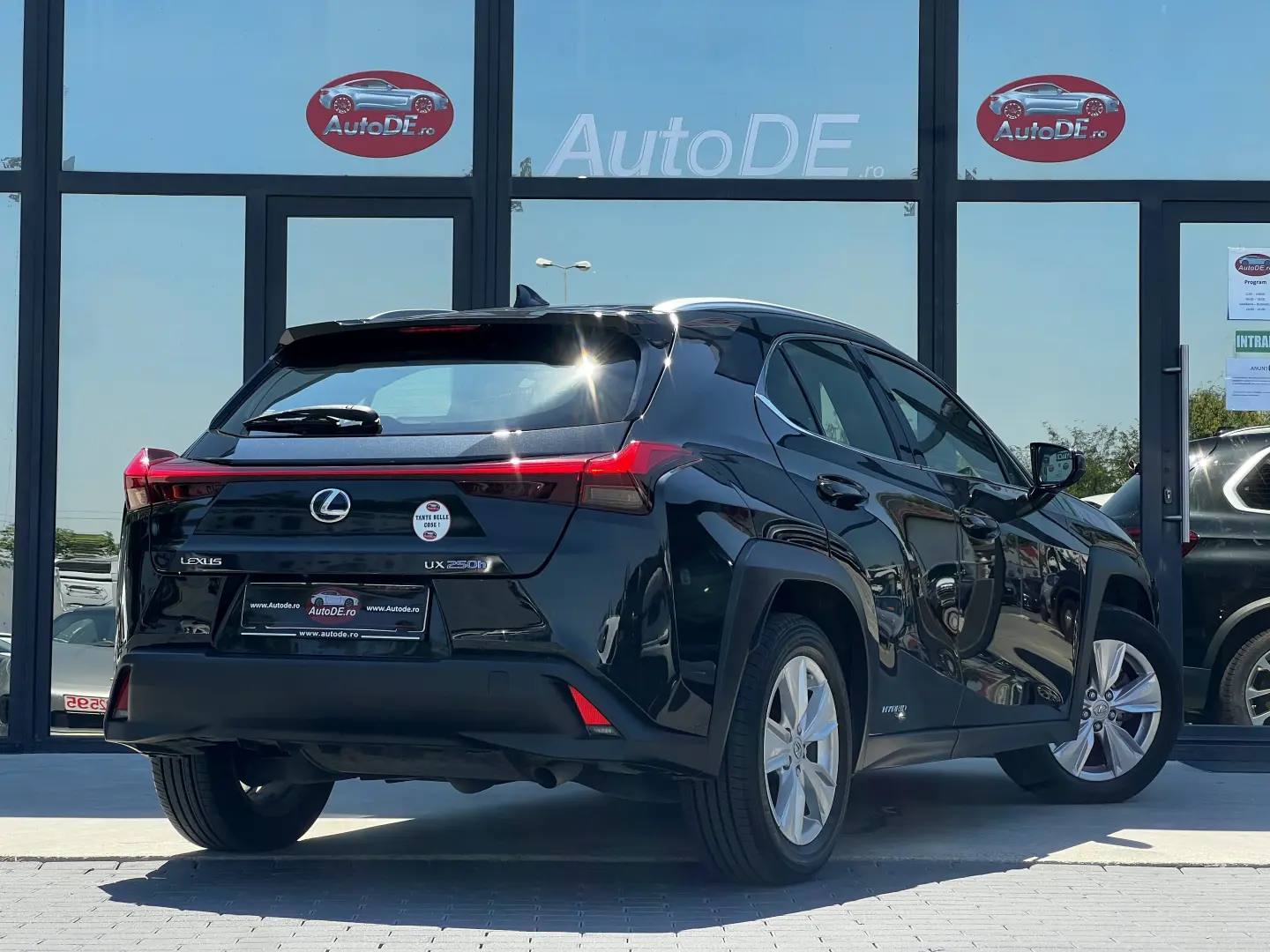 Lexus UX 2.0 Hibrid 2020