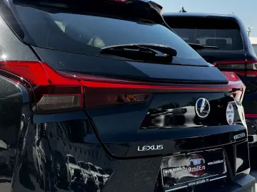 Lexus UX 2.0 Hibrid 2020