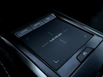 Lexus UX 2.0 Hibrid 2020