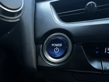 Lexus UX 2.0 Hibrid 2020