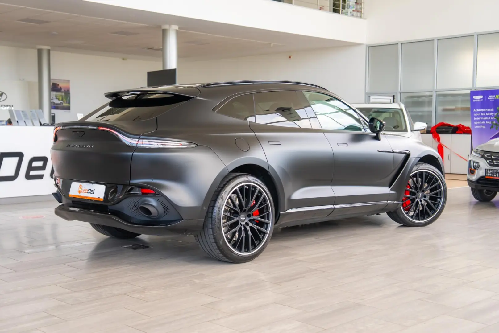 Aston Martin DBX 4.0 V8 Automatic 4x4 - Black