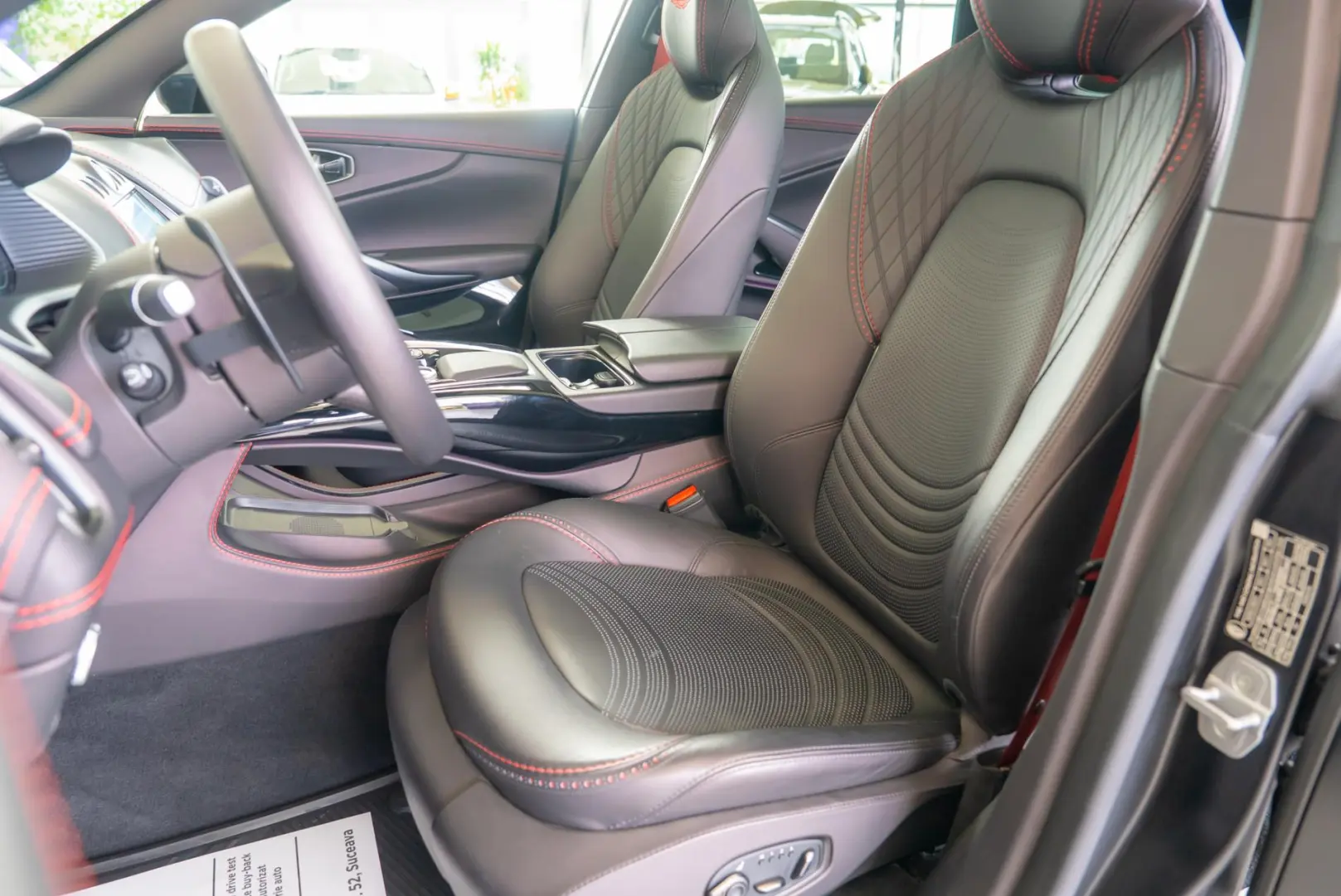 Aston Martin DBX 4.0 V8 Automatic 4x4 - Black