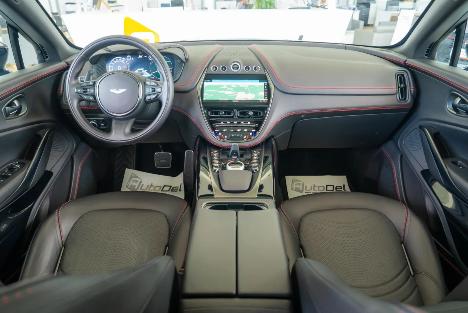 Aston Martin DBX 4.0 V8 Automatic 4x4 - Black