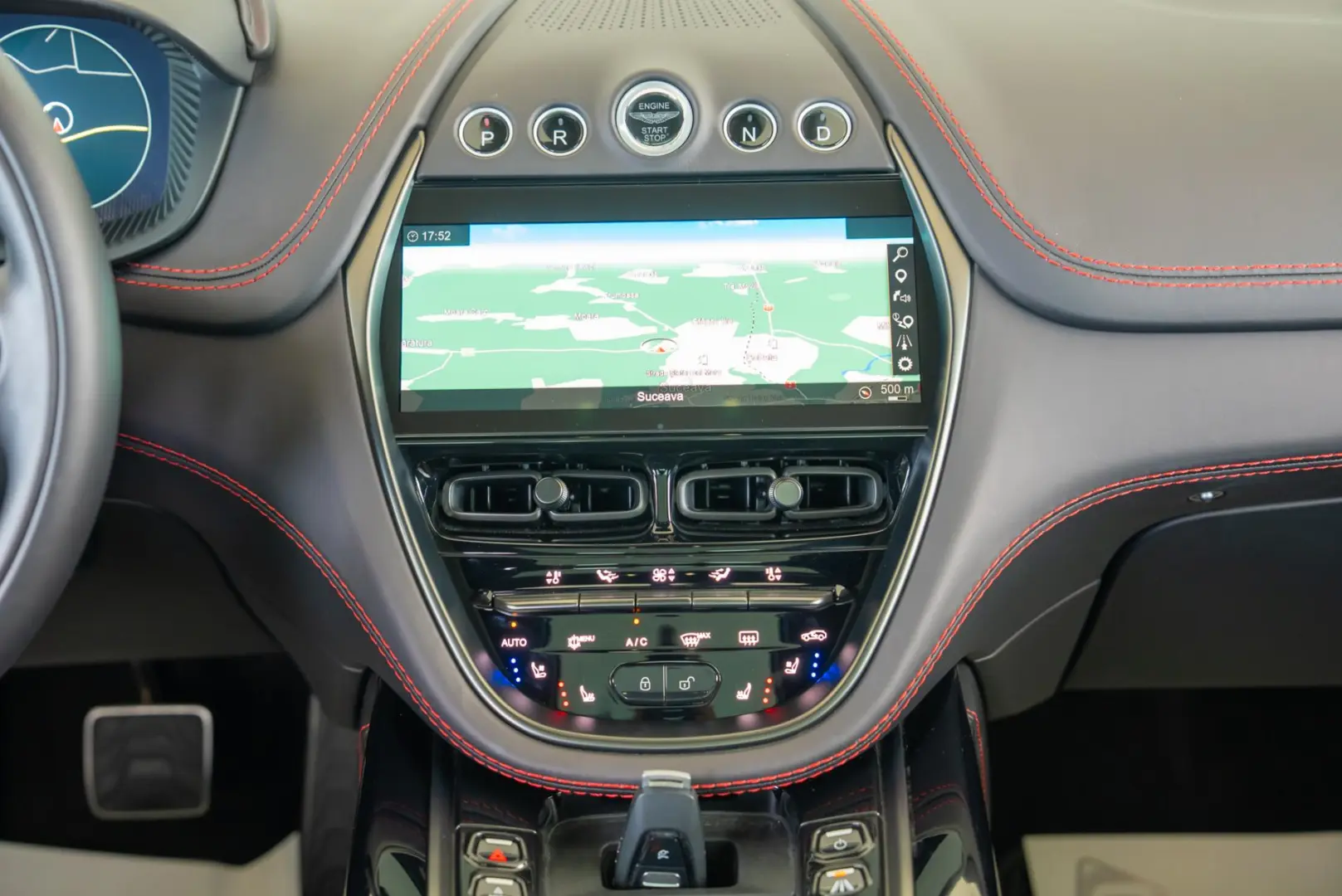 Aston Martin DBX 4.0 V8 Automatic 4x4 - Black