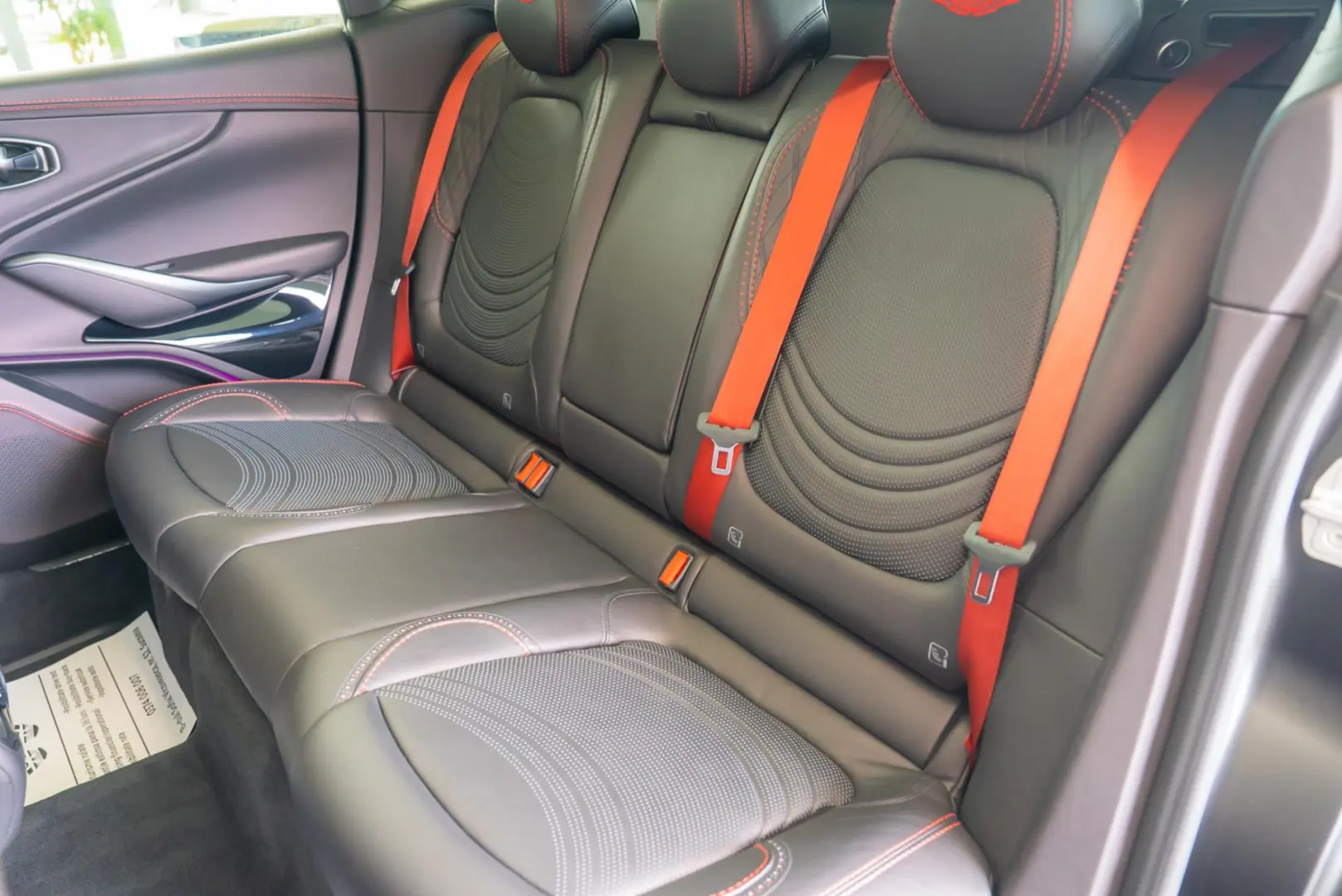 Aston Martin DBX 4.0 V8 Automatic 4x4 - Black