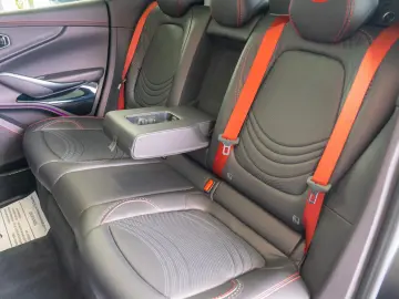 Aston Martin DBX 4.0 V8 Automatic 4x4 - Black