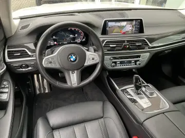 750i xDrive M-SPORT+LASER....