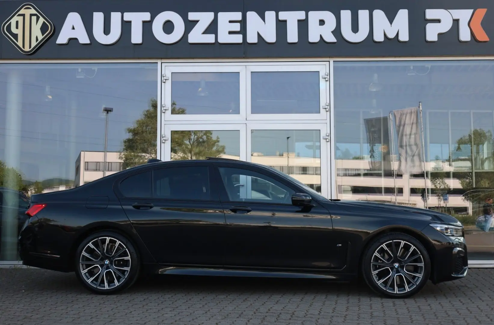 750 i xDrive M Sport Individual B&W Laser 3xTV